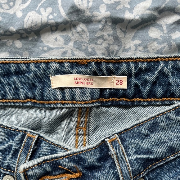 Levi’s Low Loose Jeans - Picture 3 of 7